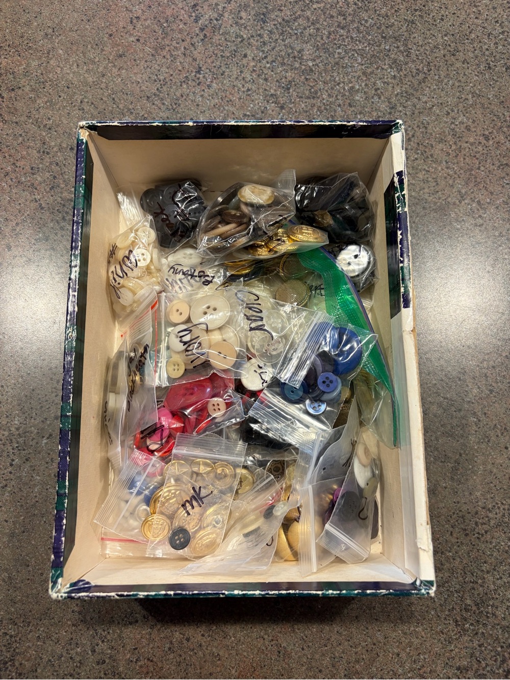 Huge Vintage/Modern/Branded Sewing Button Lot- 1.3Lbs MOP, Gold & Silver, Etc